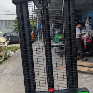 Xe nâng điện Stacker EST152 9 Photo_2024-05-28_08-56-13 (2)