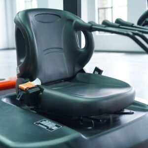 Xe nâng điện Lithium 2 tấn EFL202 (P) 16 9