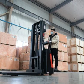 Xe nâng điện ESR151