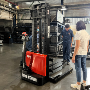 Xe nâng điện 1.2 tấn ESD122 9 xe nâng tay điện ở nam định