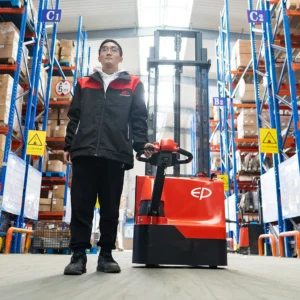 Xe nâng tay điện 1.5 tấn pin Lithium 8 Xe nâng tay điện 1.5 tấn pin Lithium