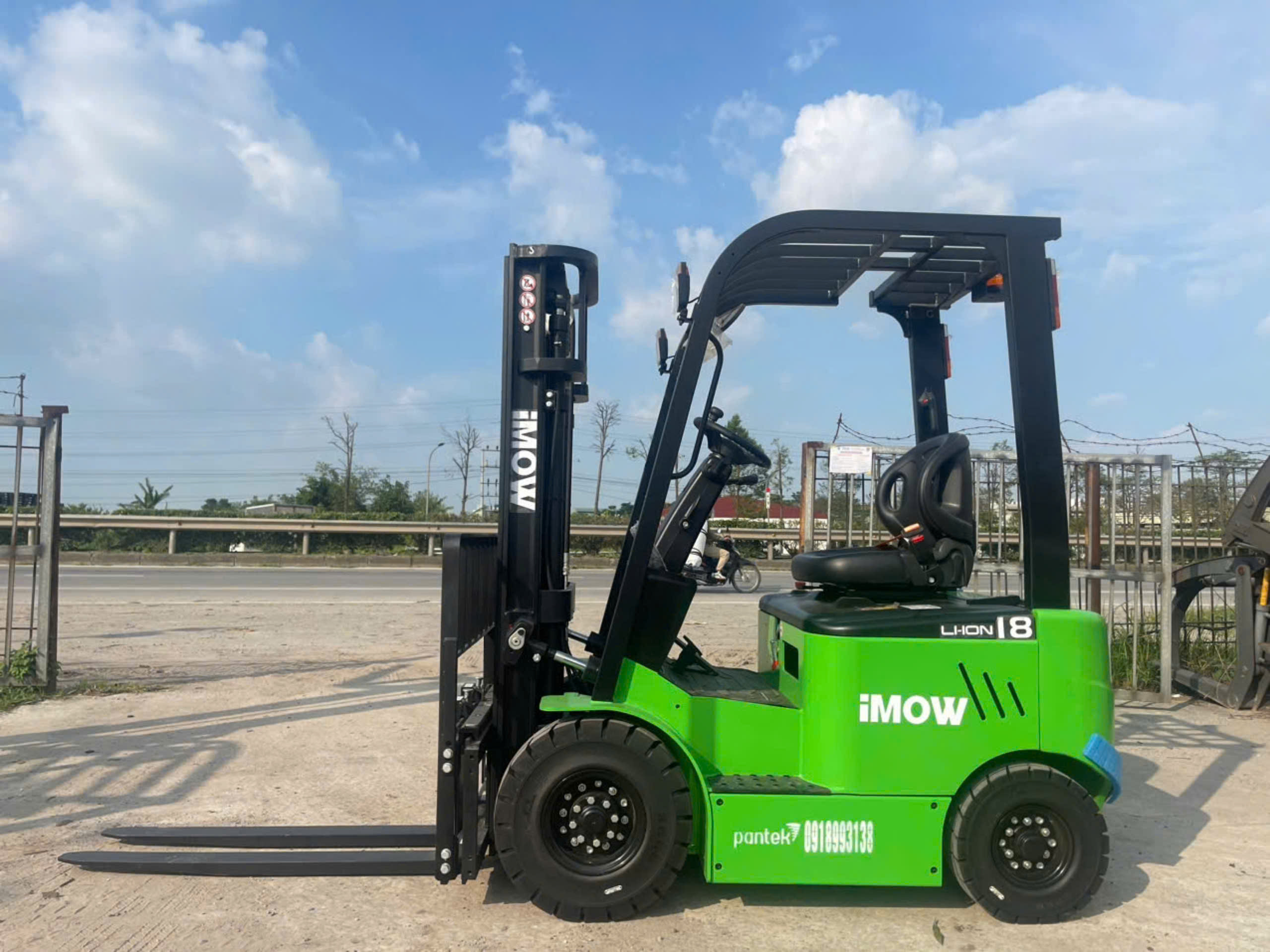 Mua Xe Nâng Điện EP Ở Đâu 9 Mua Xe Nâng Điện EP Ở Đâu ?