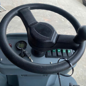 Xe Điện Quét Rác Trong Kho Xưởng 5 Z6125074185948_b522e6e7b2acfc0cbdd7b03680fbd6ef